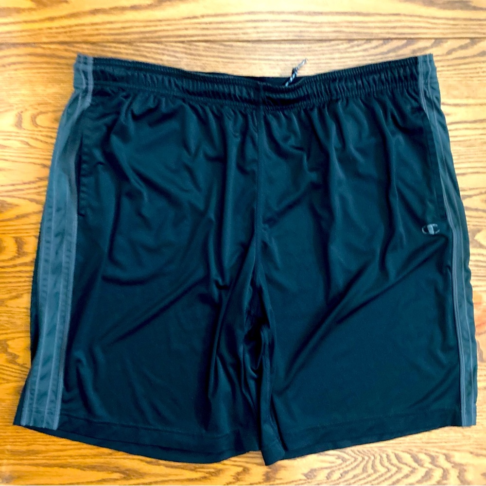 🏆🩳CHAMPION🩳🏆SHORTS size**XL** BLACK elastic/drawstring waist w/pockets 🌟GUC🌟
